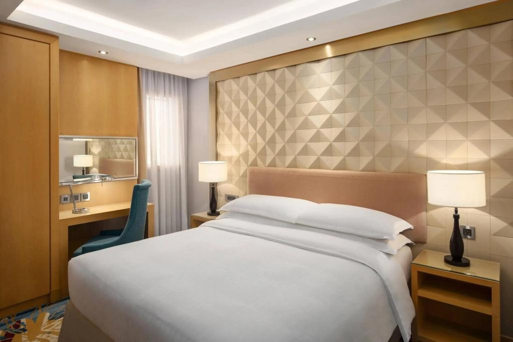  guest room 2 - Distance from Sheraton Makkah To Haram