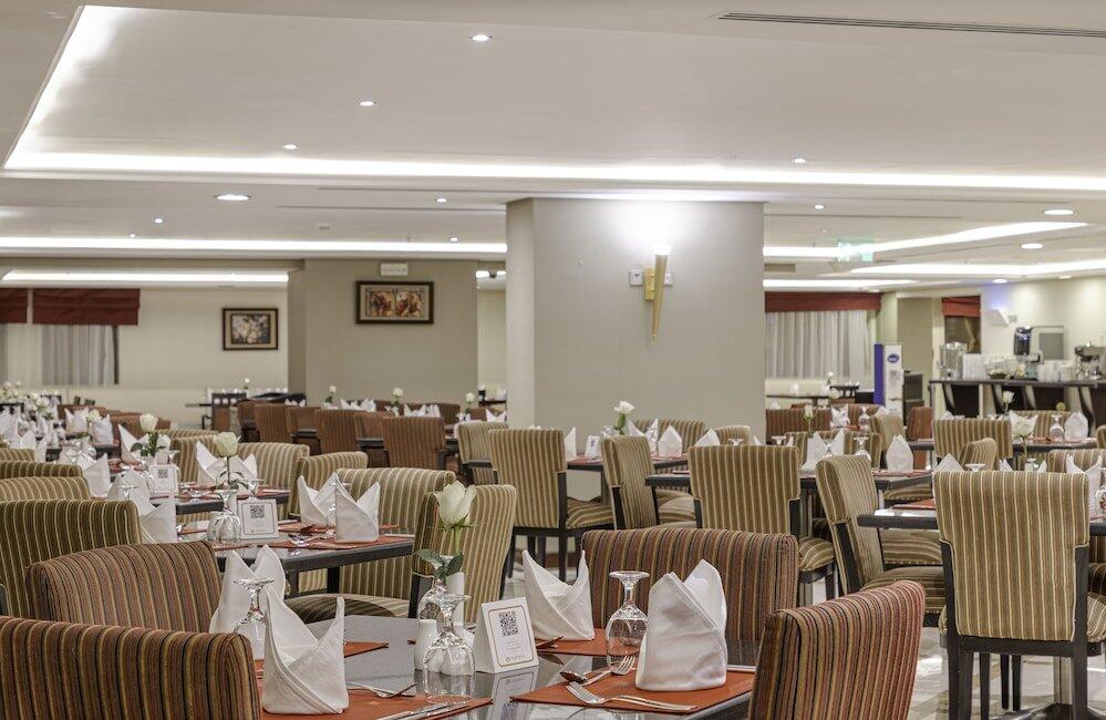Uploaded image 1752215271022 - 9 Reasons to Stay at Al Aqeeq Madinah Hotel During Your Umrah