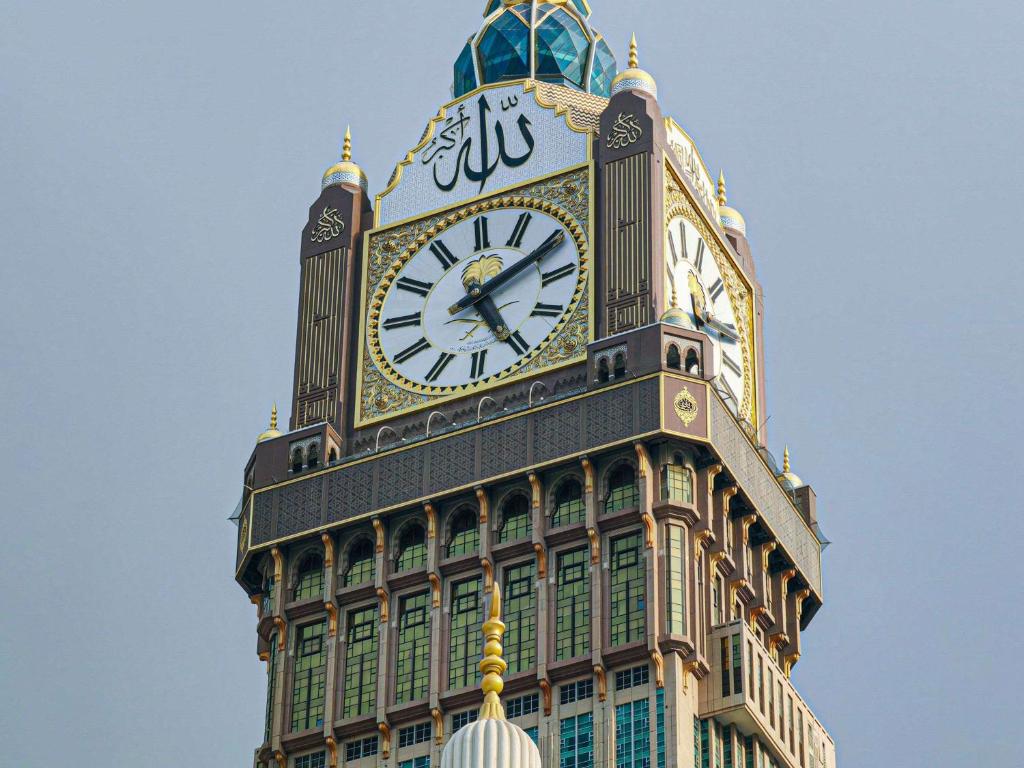 Uploaded image 1753164610778 - Clock Tower Makkah