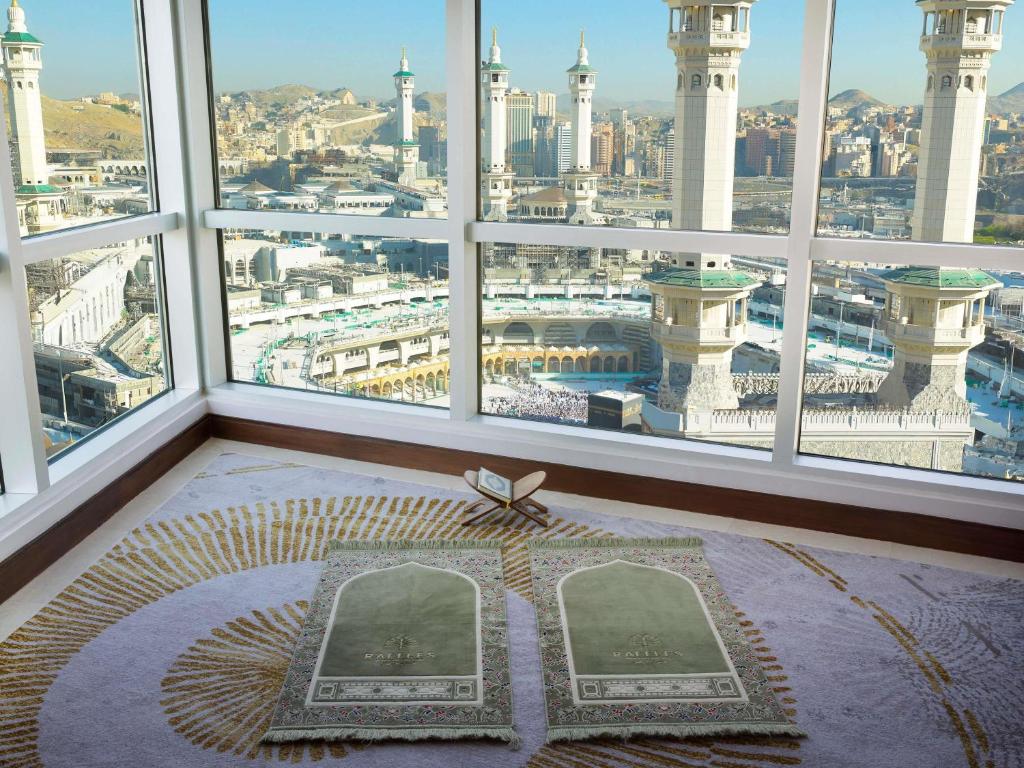 Uploaded image 1753179680441 - 5-Star Hotels in Makkah with Haram View