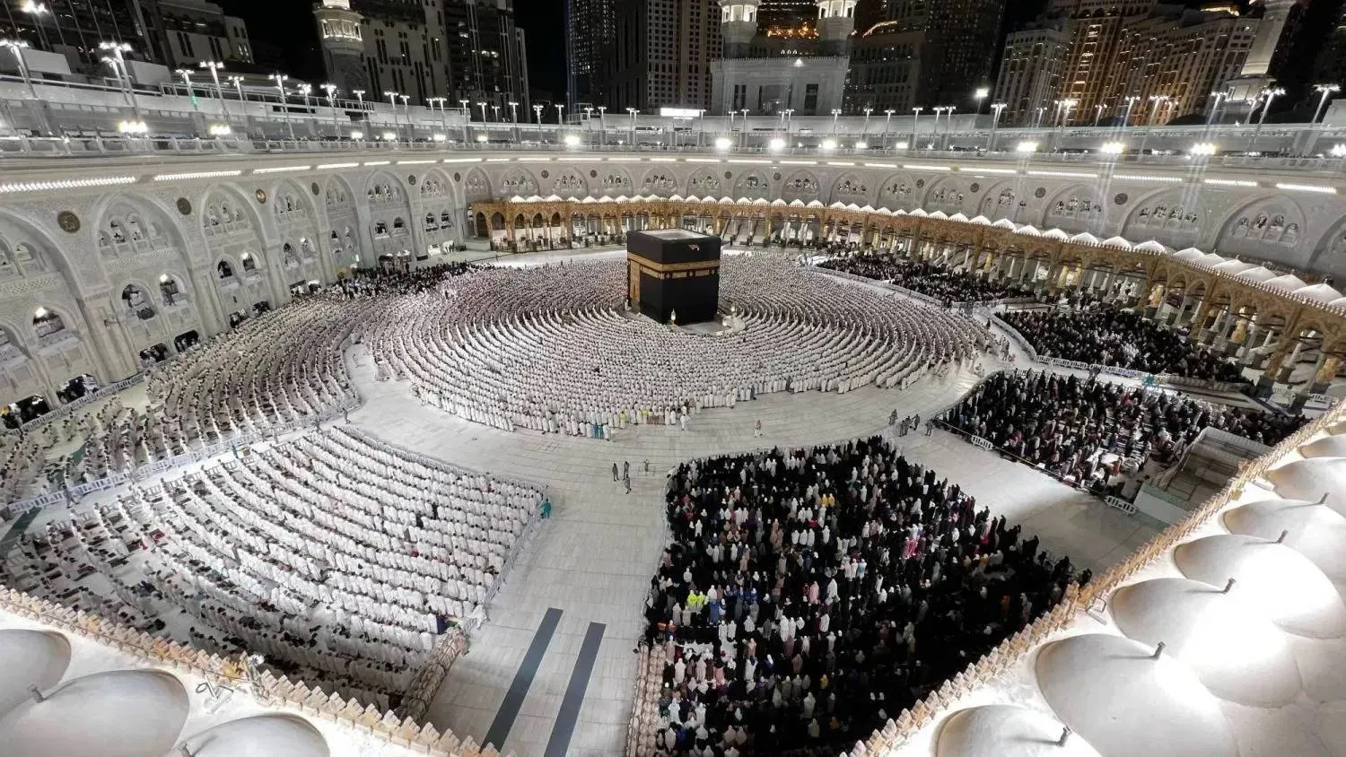 Uploaded image 1761042634624 - DIY Luxury Umrah Packages from Any Country - 7 Pro Tips for Beginners