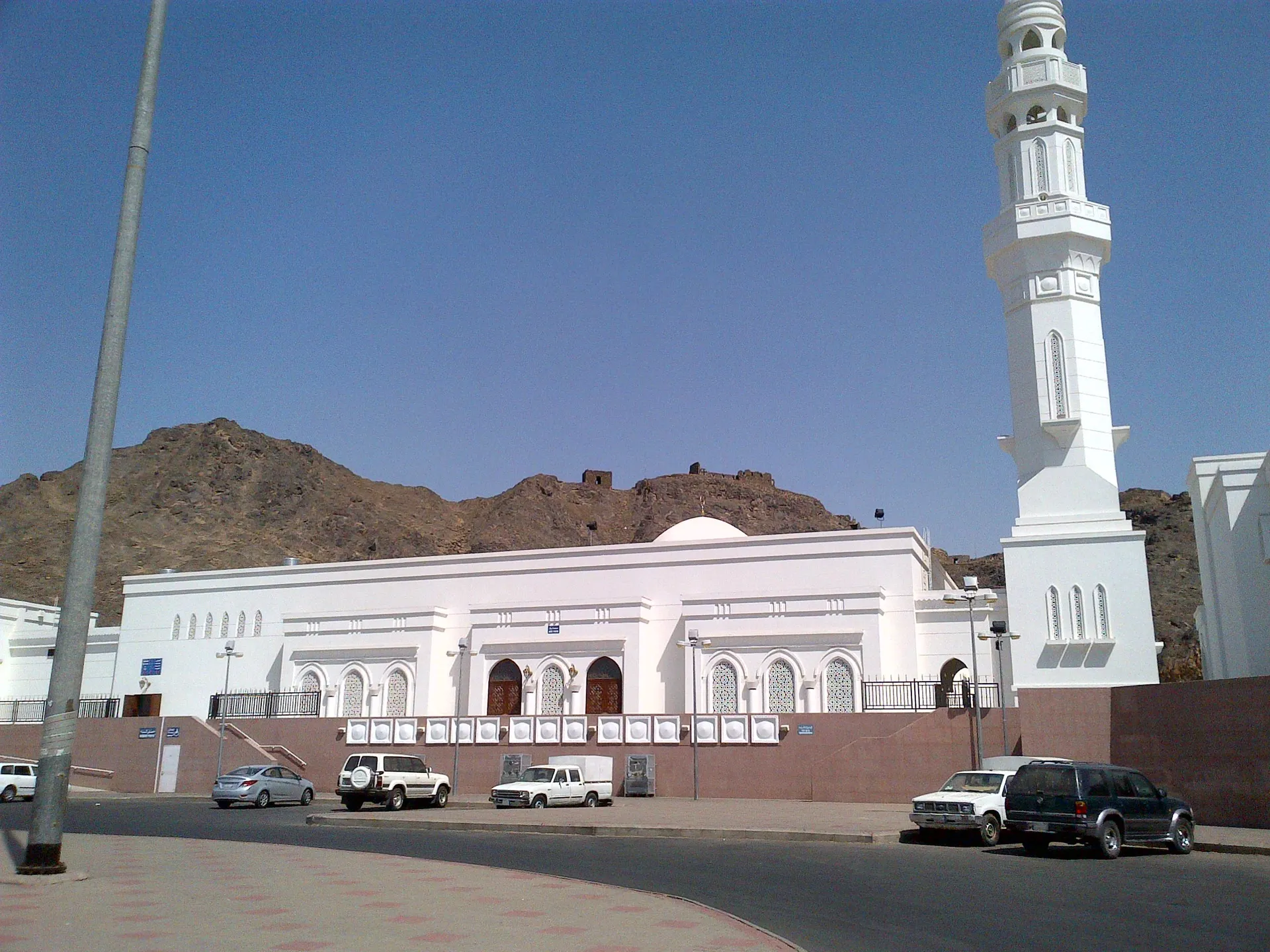 Uploaded image 1761308623868 - Must Visit Ziyaraath Places in Madinah in 2026