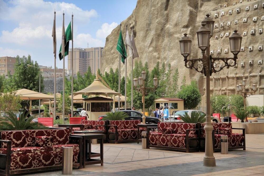 Uploaded image 1767175936634 - How to Book Anjum Hotel Makkah for Umrah