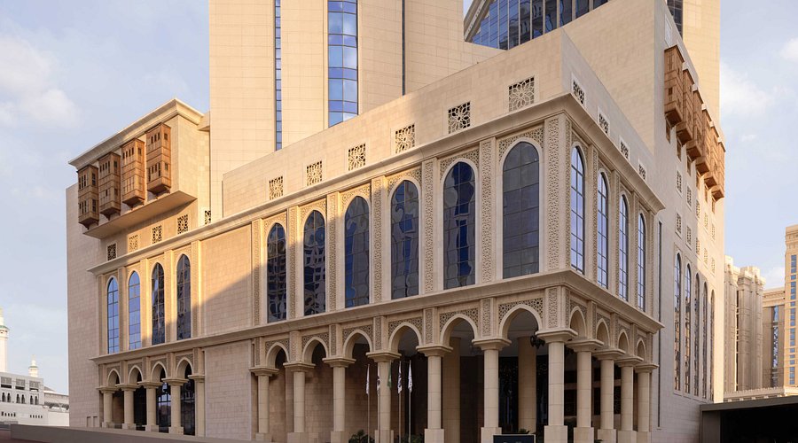 9 Reasons to Stay at Hilton Makkah Convention Hotel During Your Umrah - Umrah Travel Guide