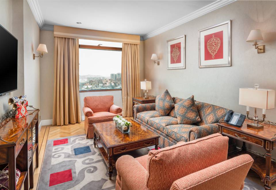 Anjum Hotel Makkah - Luxury room interior with Haram view, premium Umrah accommodation facilities and amenities