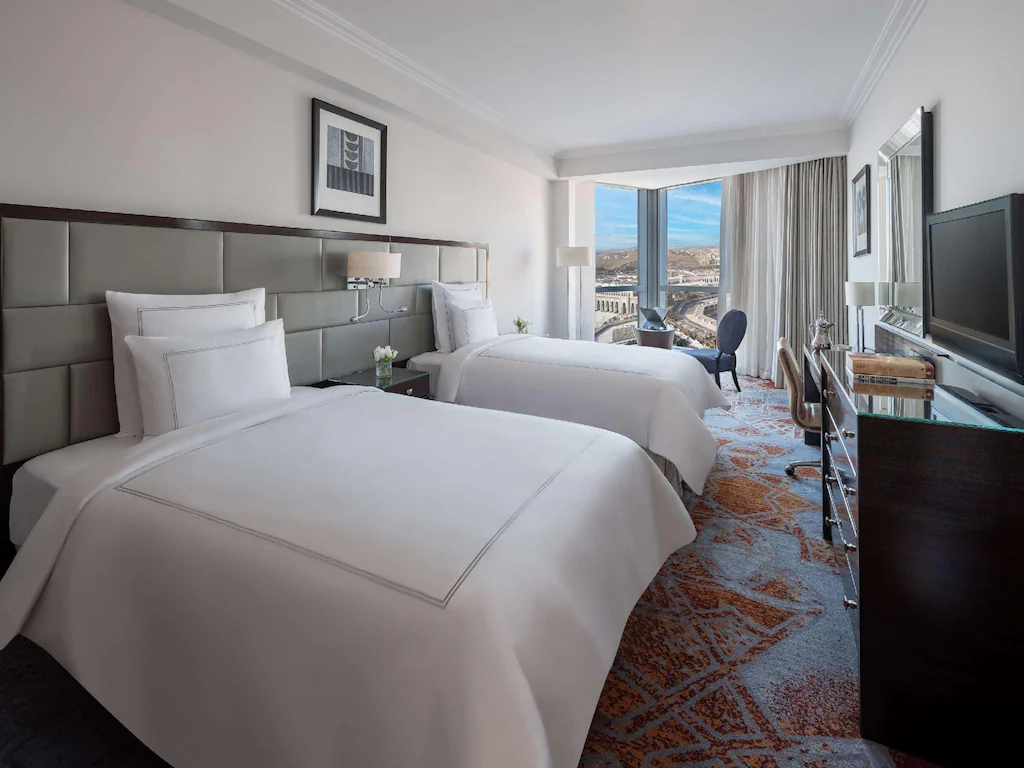 Swissotel Al Maqam Makkah - Luxury room interior with Haram view, premium Umrah accommodation facilities and amenities