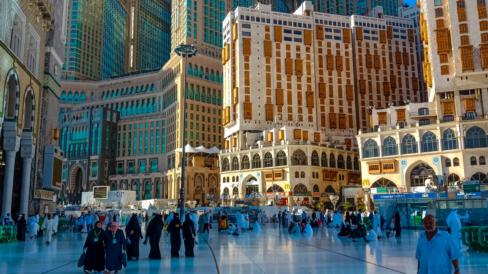 Top 3 Hotels In Makkah Near Kaaba For Your Umrah - Umrah Travel Guide